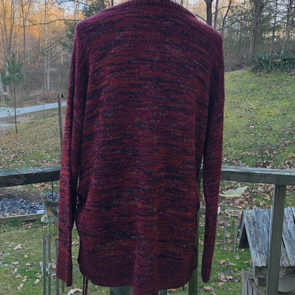 Relativity | Sweater - Picture 2 of 5